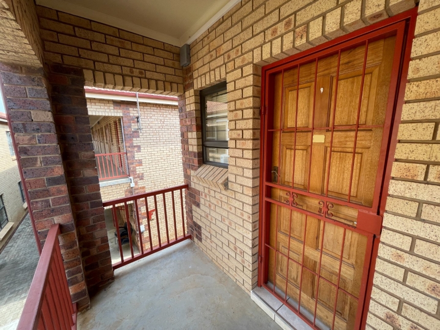 1 Bedroom Property for Sale in Dassie Rand North West